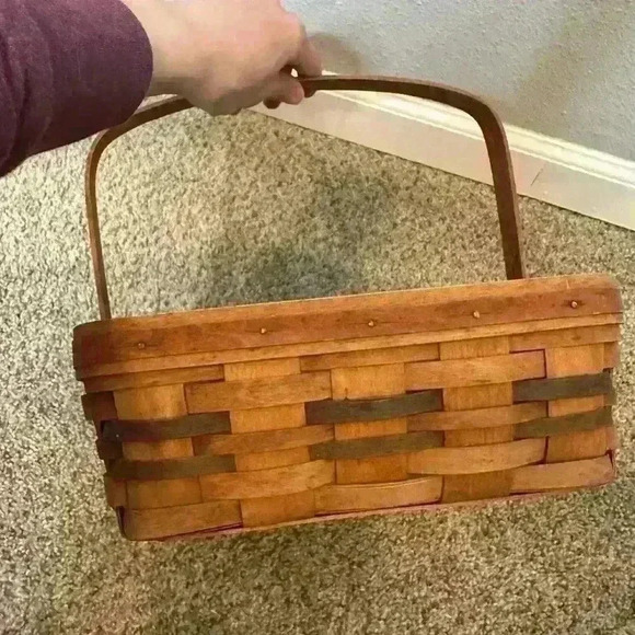 Vintage Longaberger basket square vintage 12”x12” approximately - Picture 5 of 8